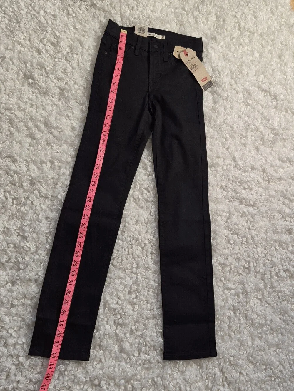 Levi's Women's 312 Shaping Mid Rise Slim Jeans Black Minimalist Classic 23x30 - Picture 11 of 16